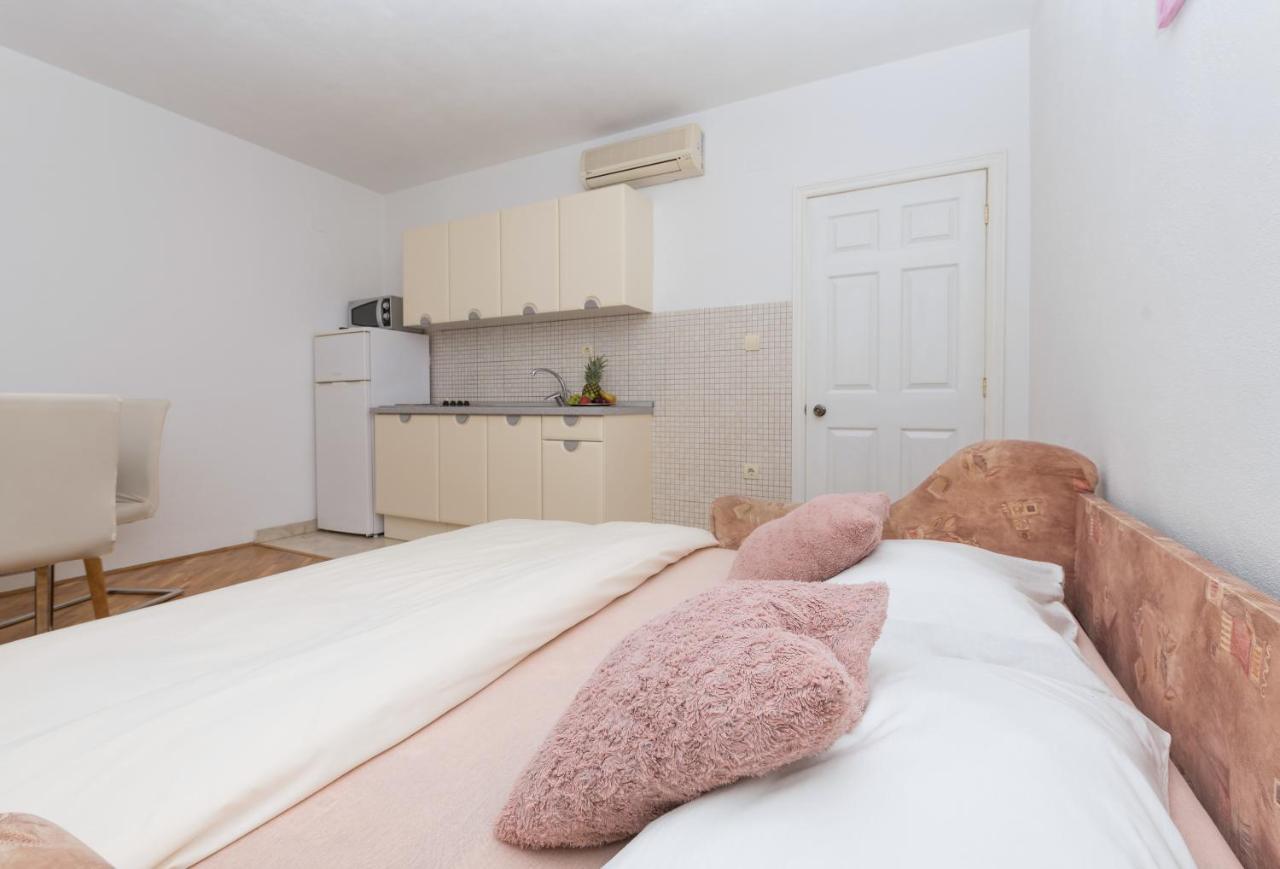 Skiljini Dvori - Apartman Makarska Buitenkant foto