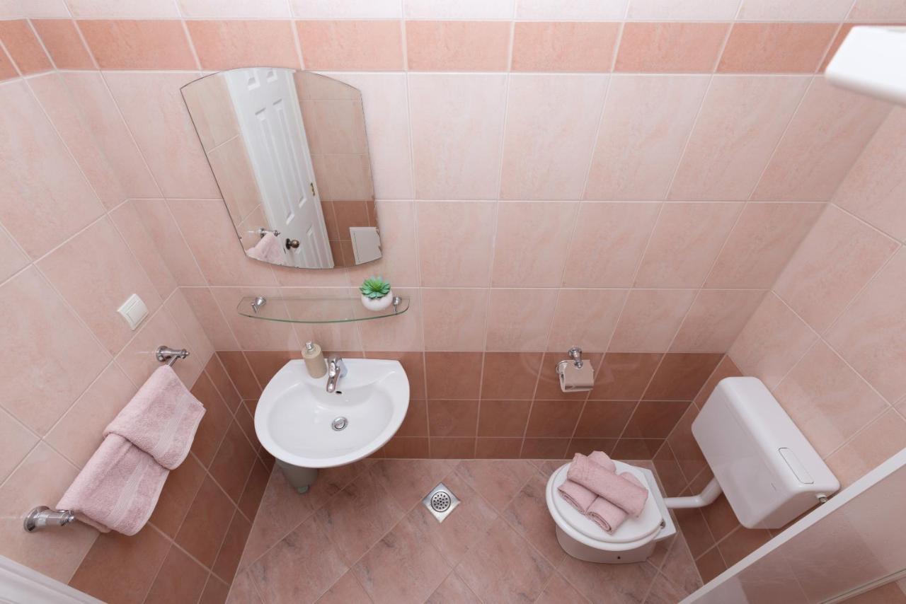 Skiljini Dvori - Apartman Makarska Buitenkant foto