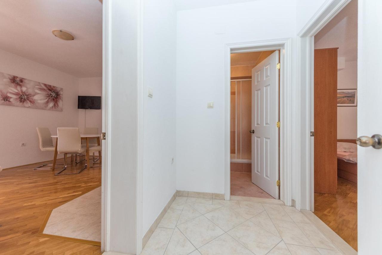 Skiljini Dvori - Apartman Makarska Buitenkant foto